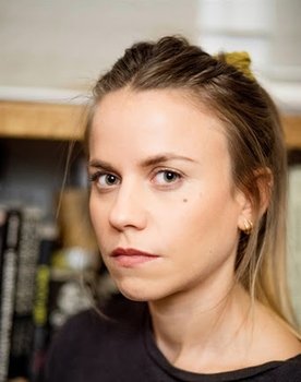 Anna Apter