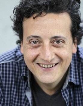 Massimo De Lorenzo as The homeless man