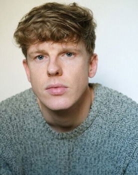 Julien Le Lons as Le jeune Baby-sitter