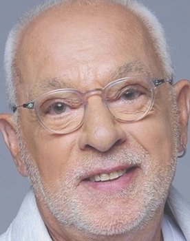 Paulo de Carvalho as Arnaldo Figurante