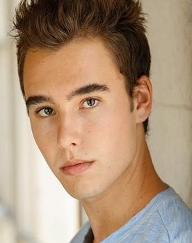 Evan Henzi Photo