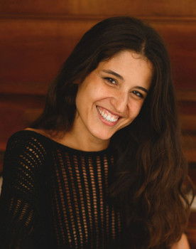 Marga Sanz as Andrea