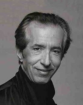Konstantinos Tzoumas as Mr. Twill
