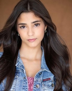 Nathalia Lares as Gaby