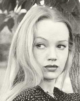 Elena Popova as Olga