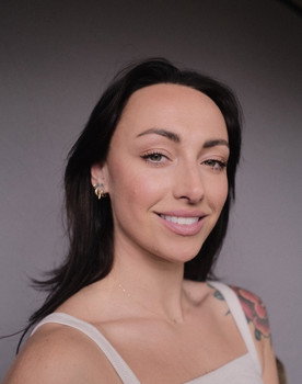 Daniela Rene Fink as Pearl