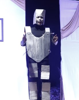 Fidhalia Trinanda Masbie as Hulubalang Hindustan 1