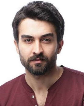 Tolga Sala as Yiğit Yeşilyurt