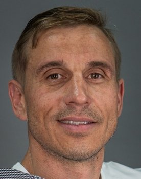 Roman Seregin as военный