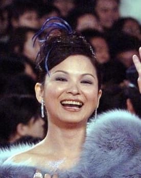 Yang Kuei-Mei as Coroner