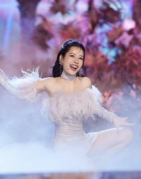 Chi Pu as Nhi
