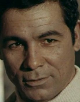 Tanrykuli Seitkuliyev as Dhamshyd