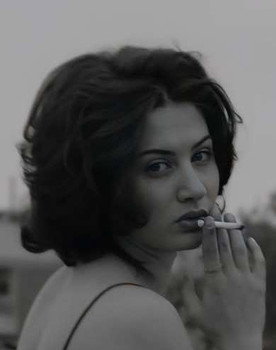 Ljubica Kmetović as Girl