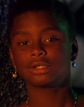 Diana Murillo as Cachetona