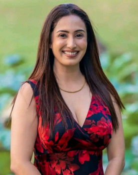 Dinithi Walgamage as Wandana