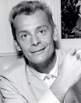 Carleton Carpenter as Merton "Tex" Tolliver