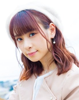 Kaori Maeda as Honoka Suzunagi (voice)