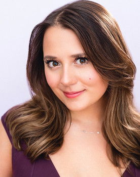 Maxine Stillwagon as 