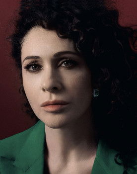 Kseniya Rappoport as Mother