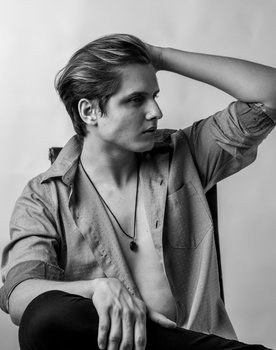 Felipe Bertão Pestana as Gabriel