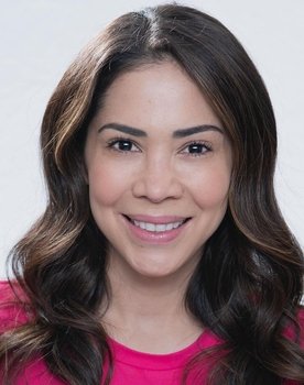 Lorena Graniewicz as Karina Cortés