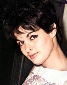 Alma Delia Fuentes as Adriana