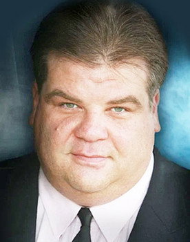 Angelo Tsarouchas as Leiberman