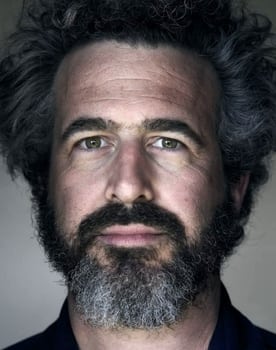 Ethan Sandler as Kurt