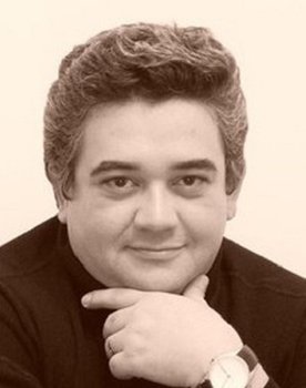 Sandro Christopher