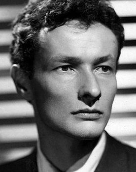 Jean-Louis Barrault as L'Africain