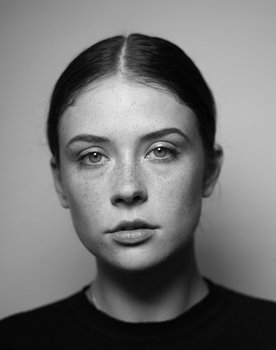 Mia Tomlinson as Lena