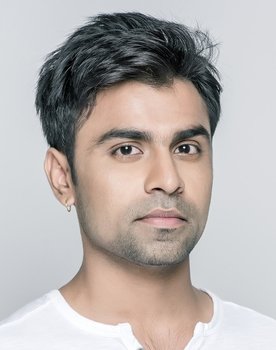 Jitendra Kumar as Debu