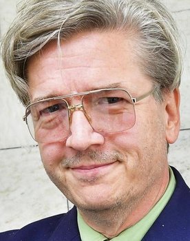 Tomas Alfredson