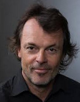 Niklas Häggblom as Jari Mutanen