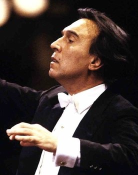 Claudio Abbado as Self - Conductor