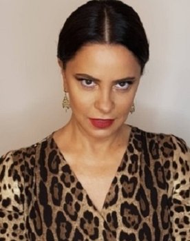 Ya Parulava as Мариана