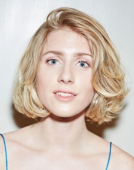 Laura Tønder as Laura