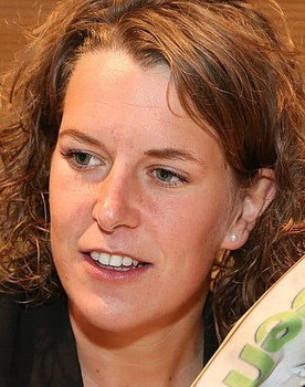 Ireen Wüst as 