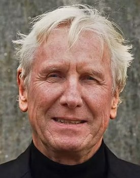 Steffen Brandt as Keyboards, guitar og sang