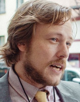 Justin Joseph Hall as Robert Oswald