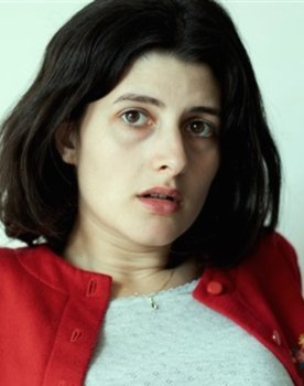 Mélodie Adda as Lou