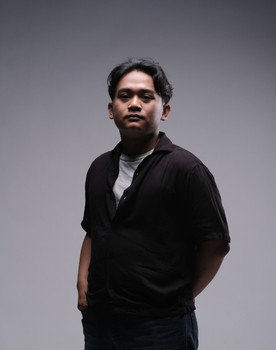 Gery Cahya Nugraha as Extras Lelayu