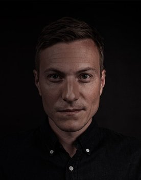 Sebastian Richelsen as Host
