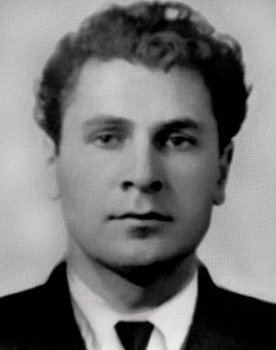 Nikolai Moskalenko as Alexey