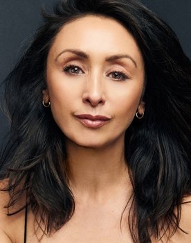 Natascia Diaz as Petra