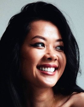 Chili Jean as Li Chun