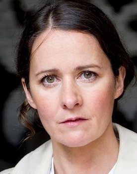 Sabine Osthoff as Pastorin