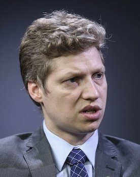 Marcel Van Hatten as Self