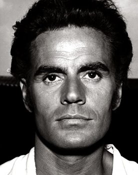 Carlos Estrada as Blas