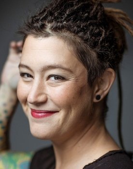 Carolina Bazán as Self - Guide Chef